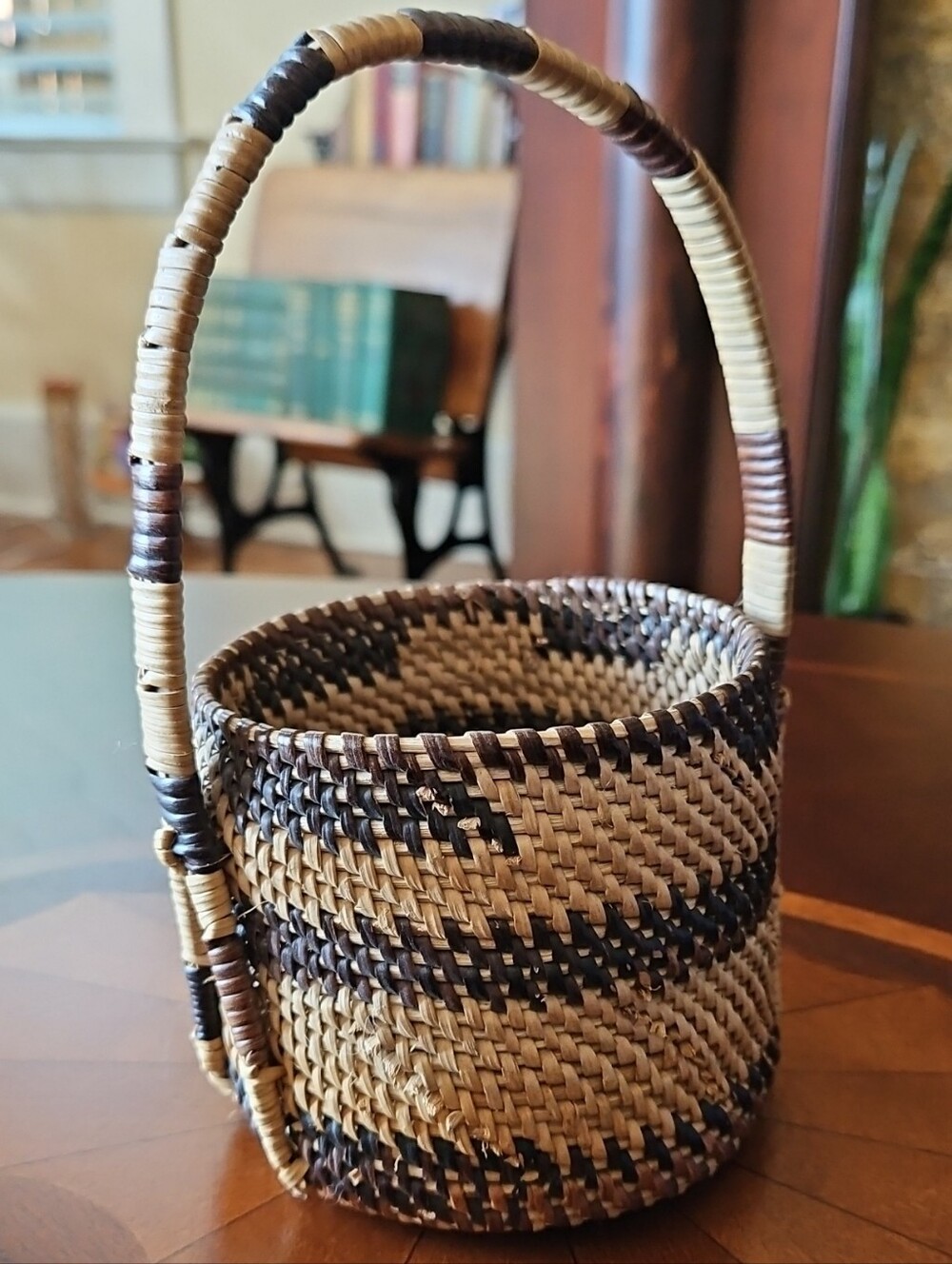 VTG Tohono O'odham Papago Native American Handled Coiled Basket Southwest Desert